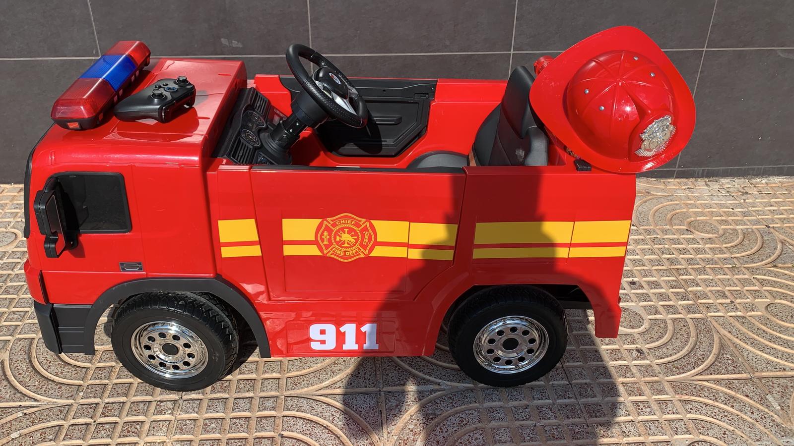 Validación Desmenuzar comprar Camión de bomberos 12 voltios, infantil, rc, con accesorios incluidos,  Coches eléctricos y motos para niños a batería 12v con mando RC, quads  infantiles, tractores infantiles, camiones para niños, realizamos envíos a