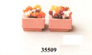 CONJUNTO 2 PEQUEÑAS JARDINERAS CON FLORES (MINIATURAS PARA DECORACIÓN DE MAQUETAS). KERANOVA 35509 CONJUNTO 2 PEQUEÑAS JARDINERAS CON FLORES (MINIATURAS PARA DECORACIÓN DE MAQUETAS). KERANOVA 35509