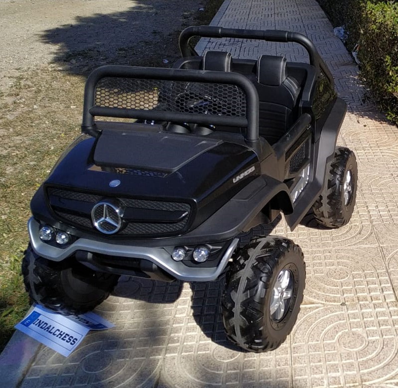 Mercedes-Benz UNIMOG, Negro, X 4, plazas, Coches eléctricos y