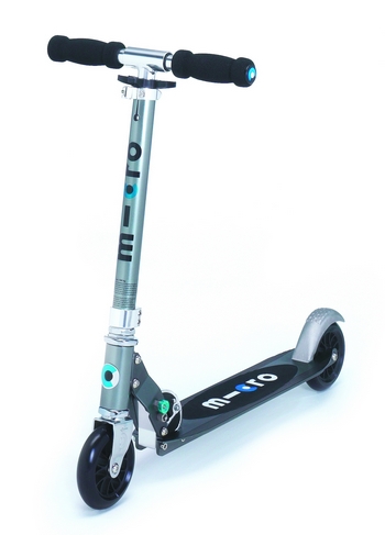 Micro Scooter, patinete para adultos de la marca suiza Micro Mobility, MODELO BULLET