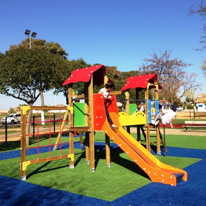 Parque infantil Casa de juegos modelo Formentera. Uso público