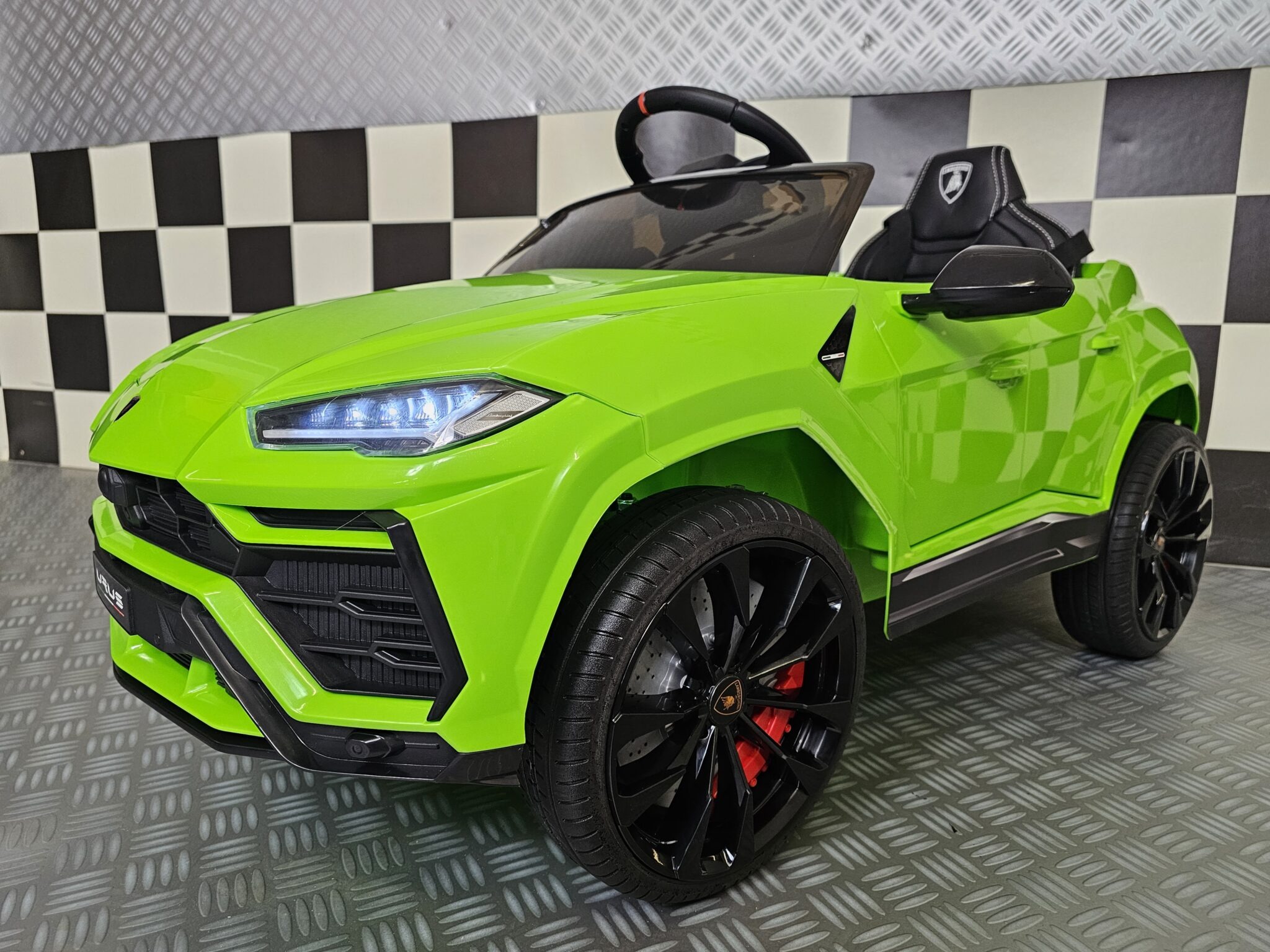 COCHE PARA NIÑOS LAMBORGHINI URUS 12V VERDE, RC PARENTAL, Coches