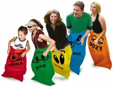 JUEGO COMPLETO DE SACOS DE CARRERAS,PARA JUGAR EN TU JARD�N