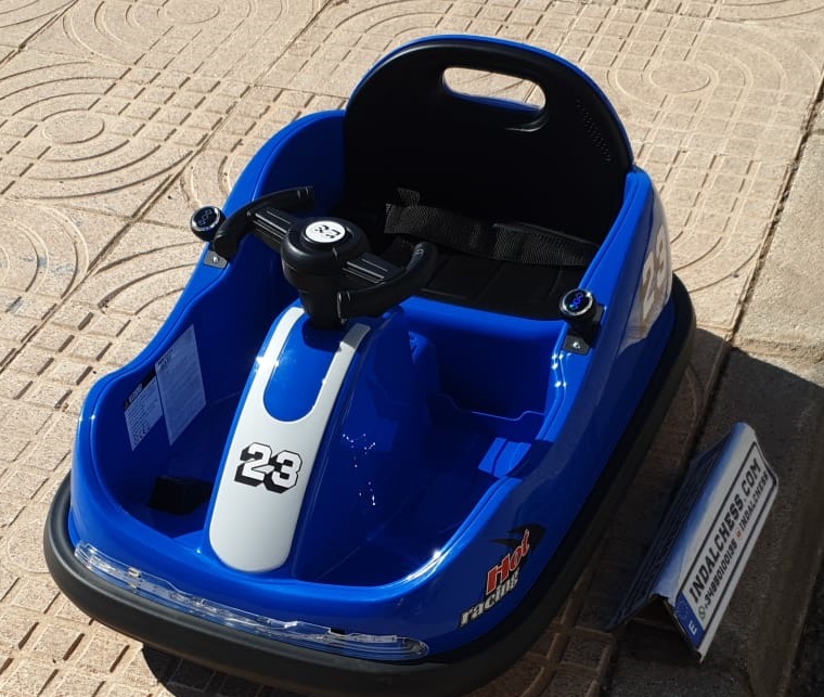 Coche De Choque Indalchess Giro 360º – 6V, Con Mando Remoto Y Luces LED, Blanco