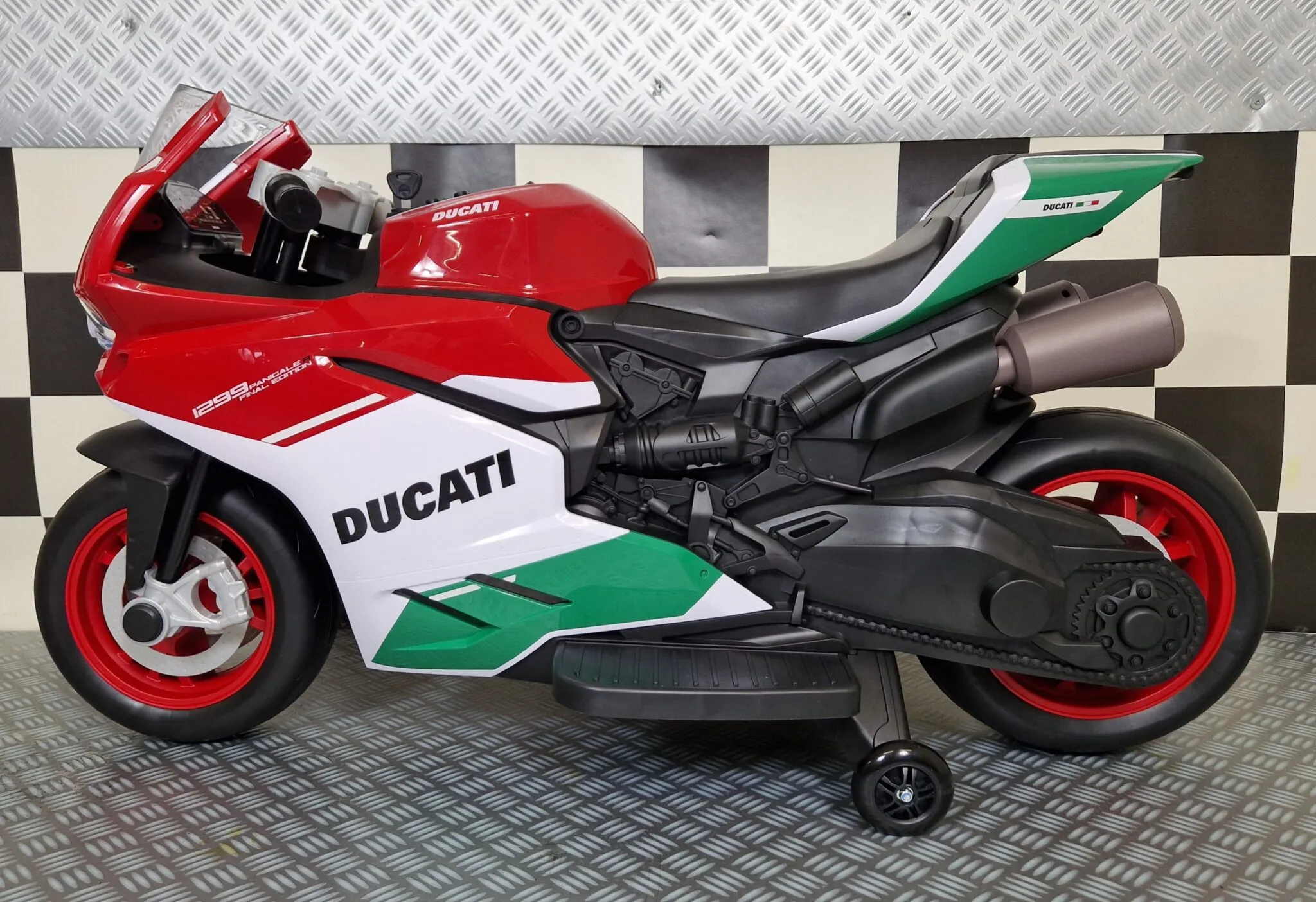 MOTO ELÉCTRICA INFANTIL DUCATI PANIGALE 12V, NIÑOS 3-6 AÑOS -  INDA246-c4k0141