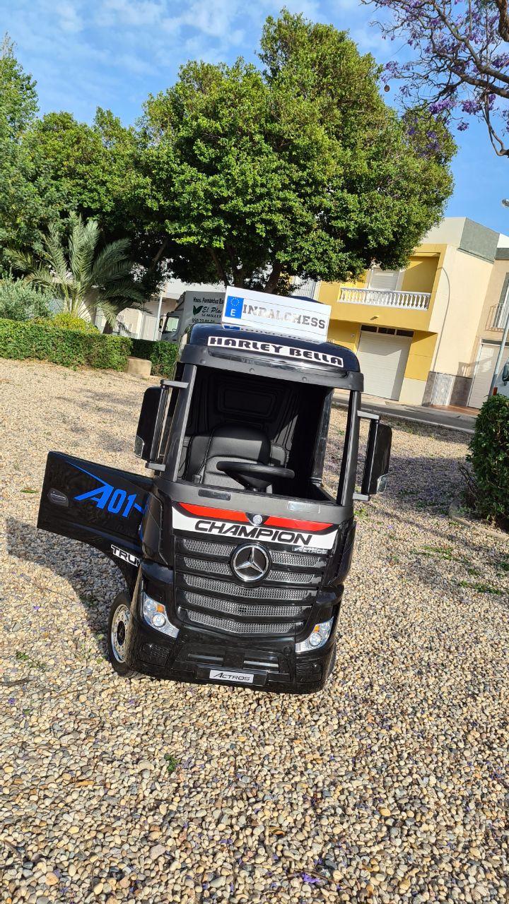REMOLQUE PARA CAMION DE NIÑOS MERCEDES BENZ ACTROS TRUCK