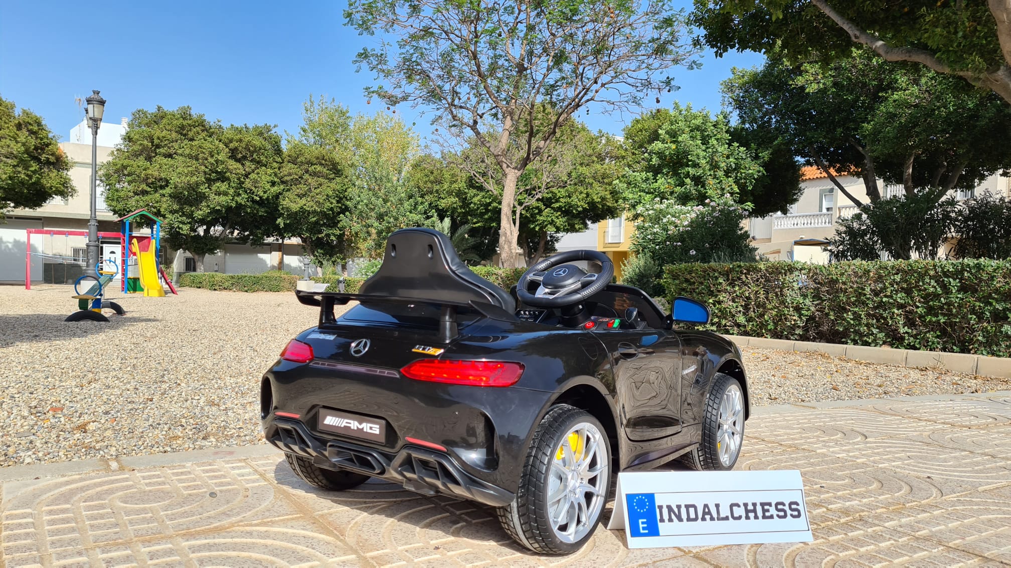LALAHO Coche Eléctrico para Niños Mercedes AMG GTR 12V con Doble Motor, 3-5 km/h, Coche Eléctrico para Niños de 3 a 5 Años, MP3, Control Remoto (Rojo