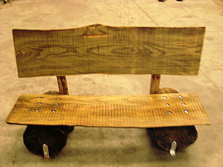 MOBILIARIO JARDÍN RÚSTICO: BANCO DE MADERA PARA EL CAMPO. LARGO 1,5m