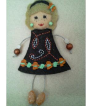 muñecas hechas a mano de fieltro