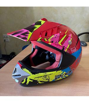 CASCO AZUL INFANTIL DE MINIMOTO, TALLA 51-52cms (3 A 6 AÑOS)  POLO-210_Y52_AZU, Coches eléctricos y motos para niños a batería 12v con  mando RC, quads infantiles, tractores infantiles, camiones para niños,  realizamos